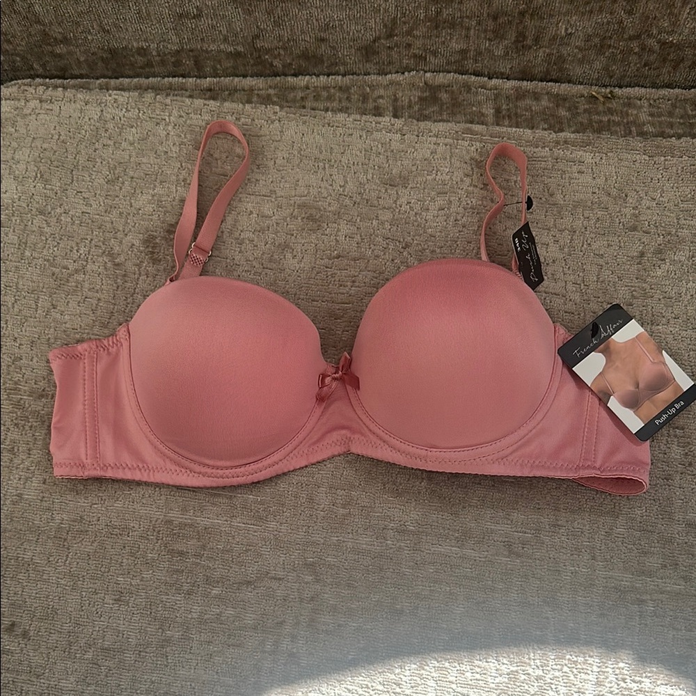 Chic Pink Underwire Bra.